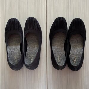 Allbirds Women's Flats ( Black and blue )